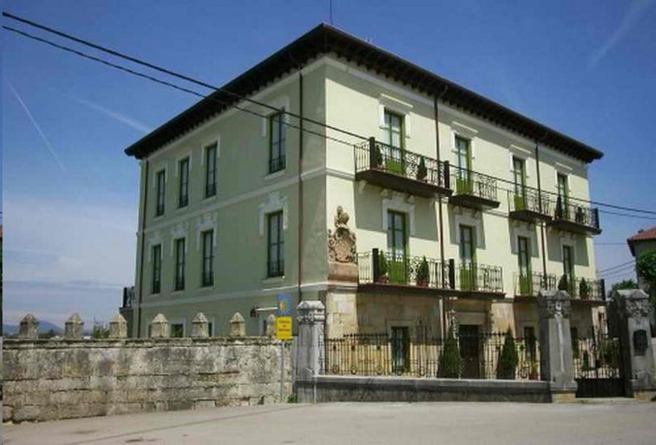 Posada Casa De Valle Colindres Exterior photo